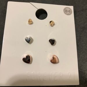 Small heart earrings